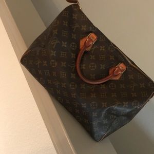Louis Vuitton speedy 35